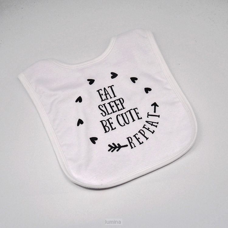 Slabbetje eat sleap be cute