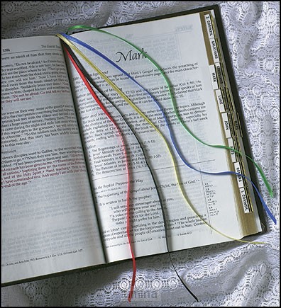 Ribbon bookmark with 5 ribbons